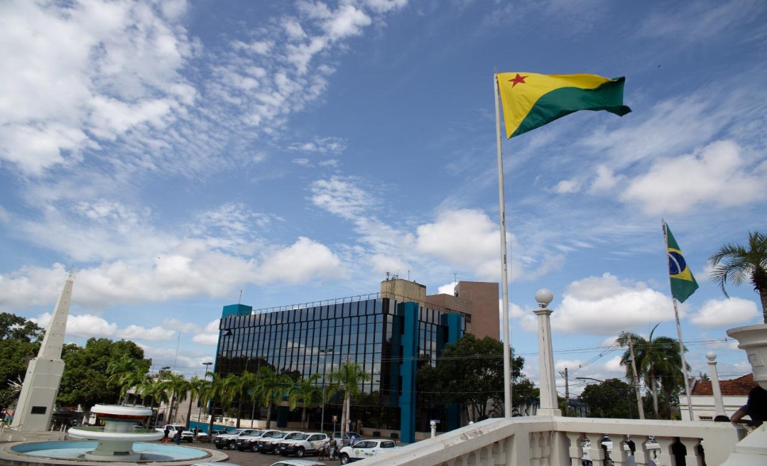Escola Legislativa e TCE oferecem curso sobre licitações para técnicos da Aleac e câmara de vereadores de todo o estado